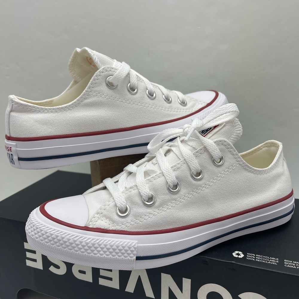 CTAS WMNS Chuck Taylor All Star LOW TOP SHOE
M7652C Black/White Sneakers - Picture 6 of 16